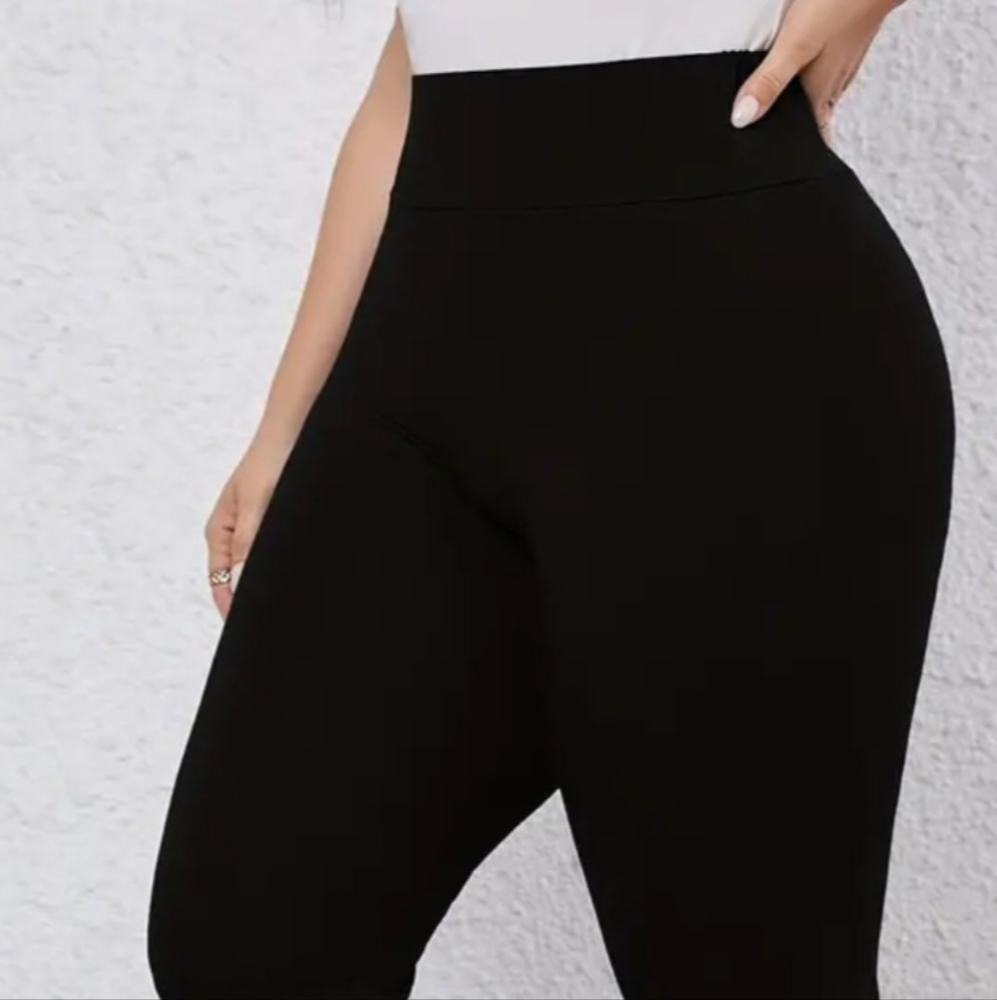 Brand new Capri Leggings - Picture 2 of 2
